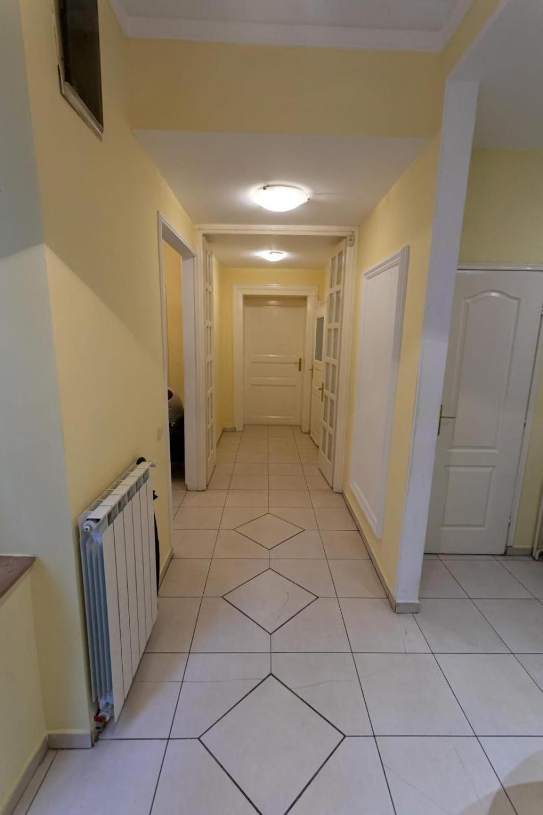 City B 52 Belgrado Esterno foto